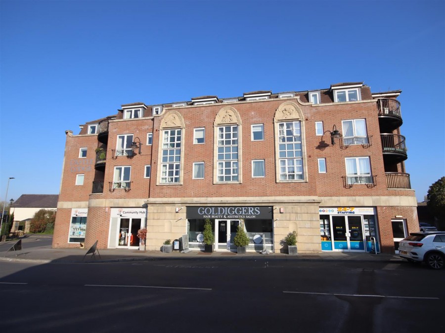 Images for Castle Lodge, Gladstone Road, Chippenham