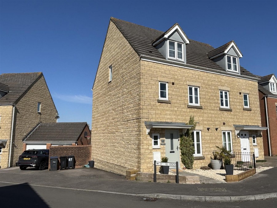 Images for Bolts Croft, Chippenham