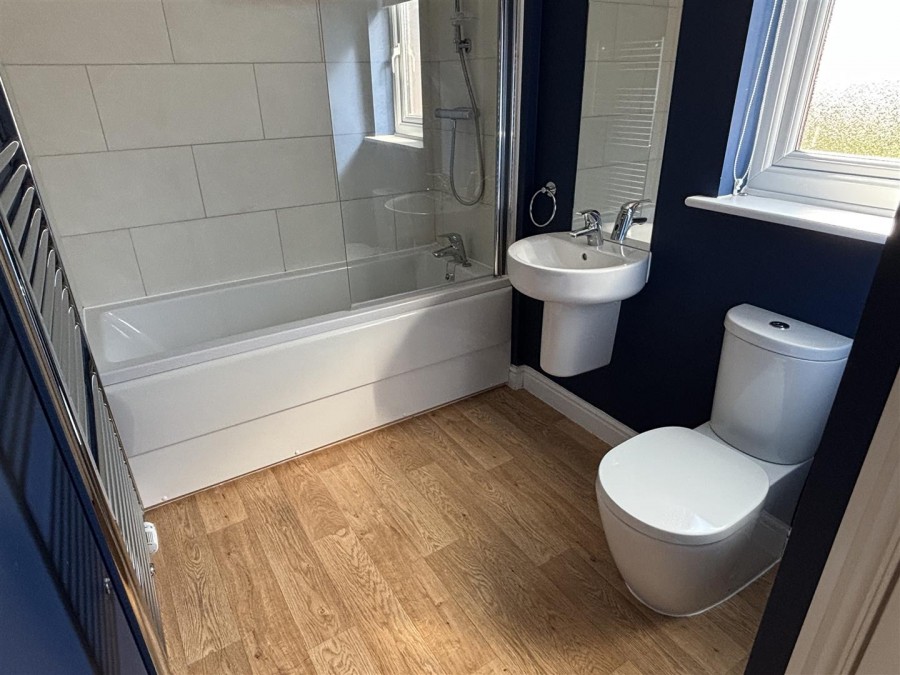 Images for Comet Crescent, Calne