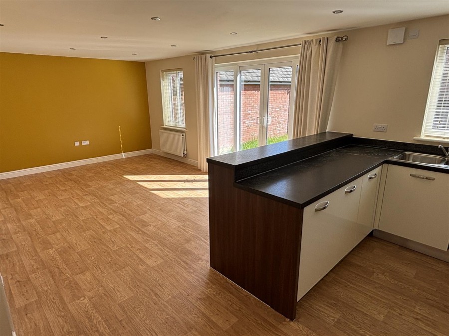 Images for Comet Crescent, Calne