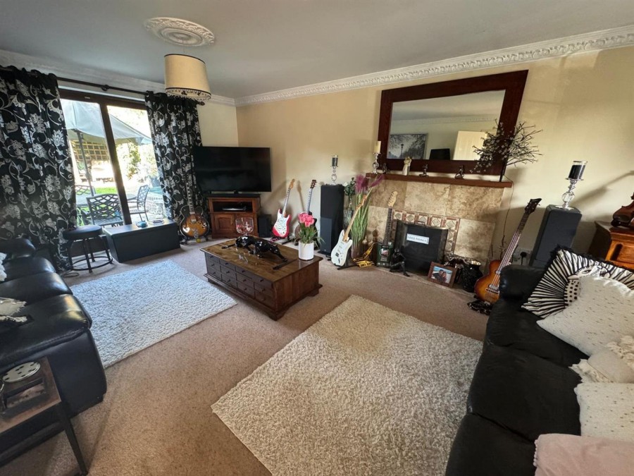 Images for Bishop Close, Chippenham