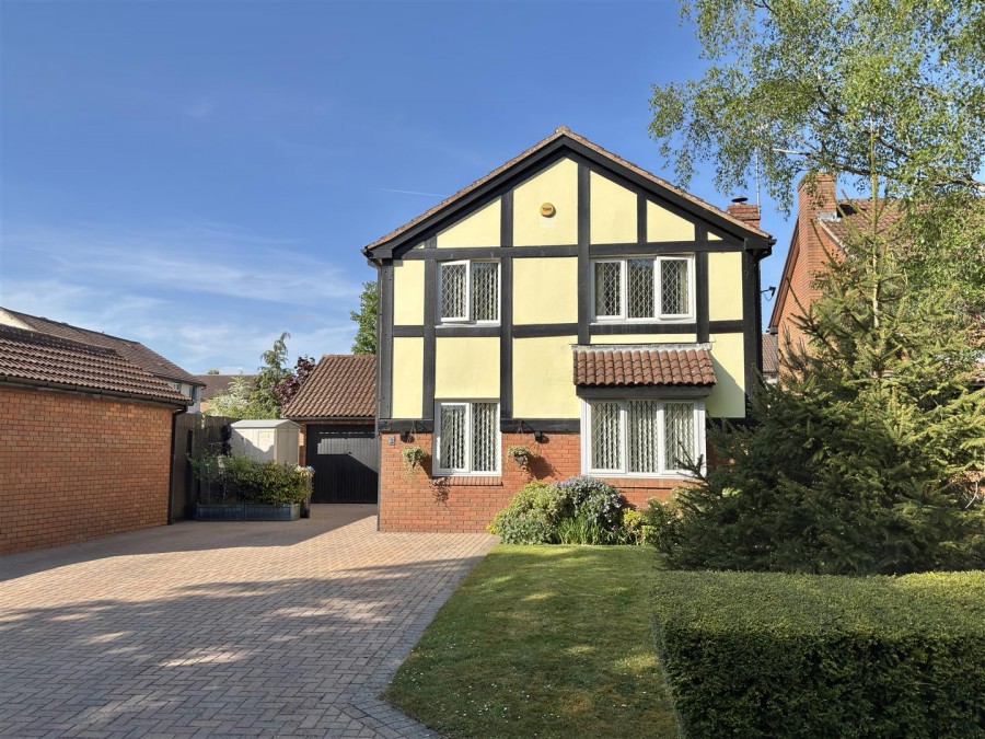 Images for Ailesbury Close, Chippenham
