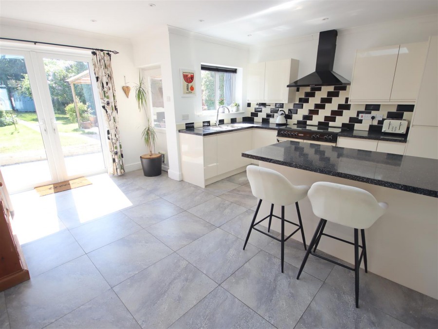 Images for Chestnut Road, Chippenham
