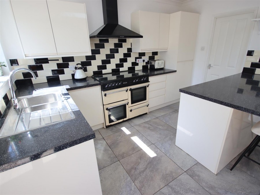 Images for Chestnut Road, Chippenham