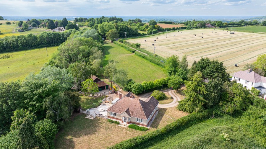 Images for Turf House Lane, Bremhill, Calne
