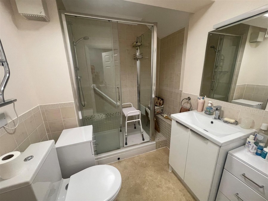 Images for Castle Lodge, Chippenham