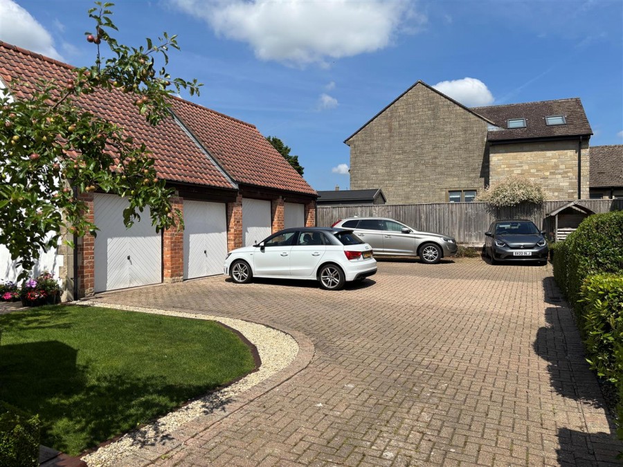 Images for Paddock End, Kington St. Michael, Chippenham