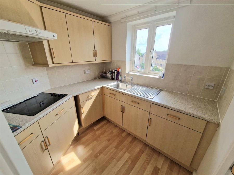 Images for Castle Lodge, Gladstone Road, Chippenham