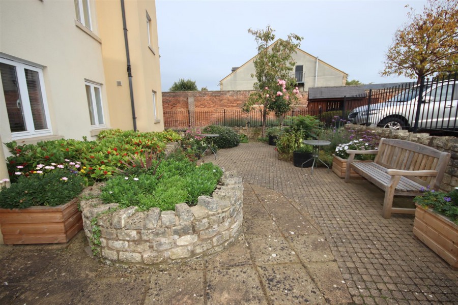 Images for Castle Lodge, Gladstone Road, Chippenham