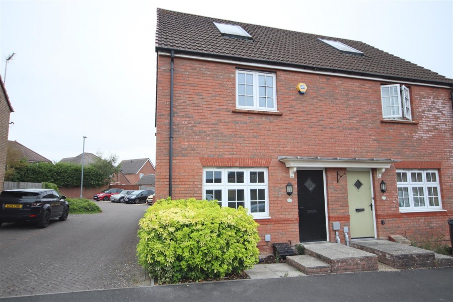 Images for Comet Crescent, Calne