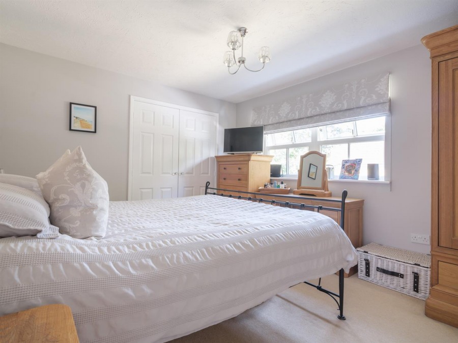 Images for Petty Lane, Derry Hill