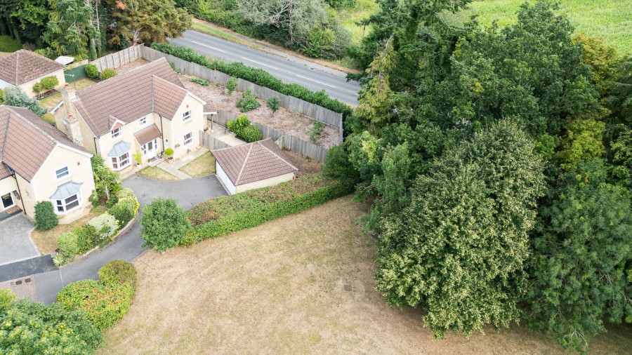 Images for Petty Lane, Derry Hill