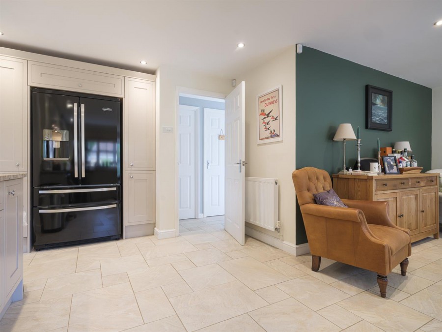 Images for Petty Lane, Derry Hill