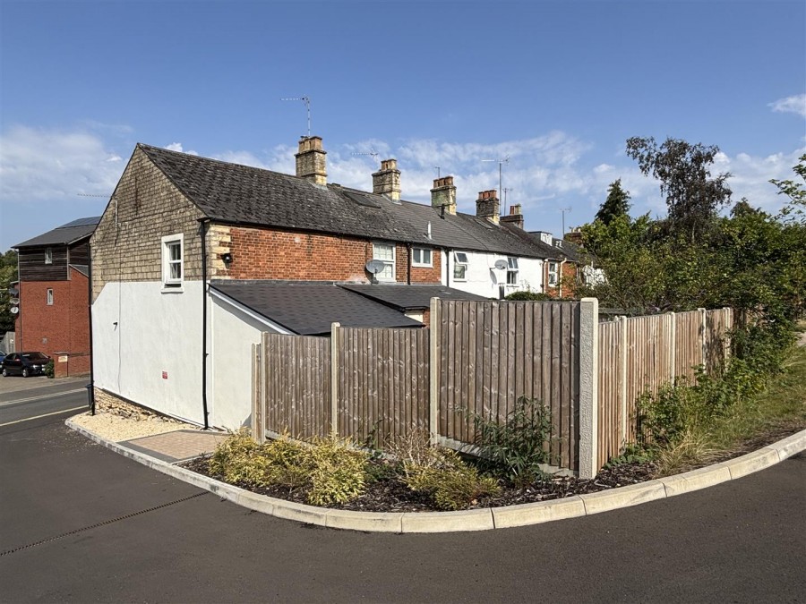 Images for Westmead Lane, Chippenham