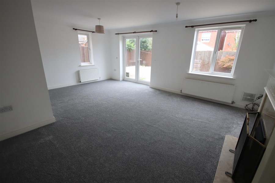 Images for Curlew Drive, Chippenham