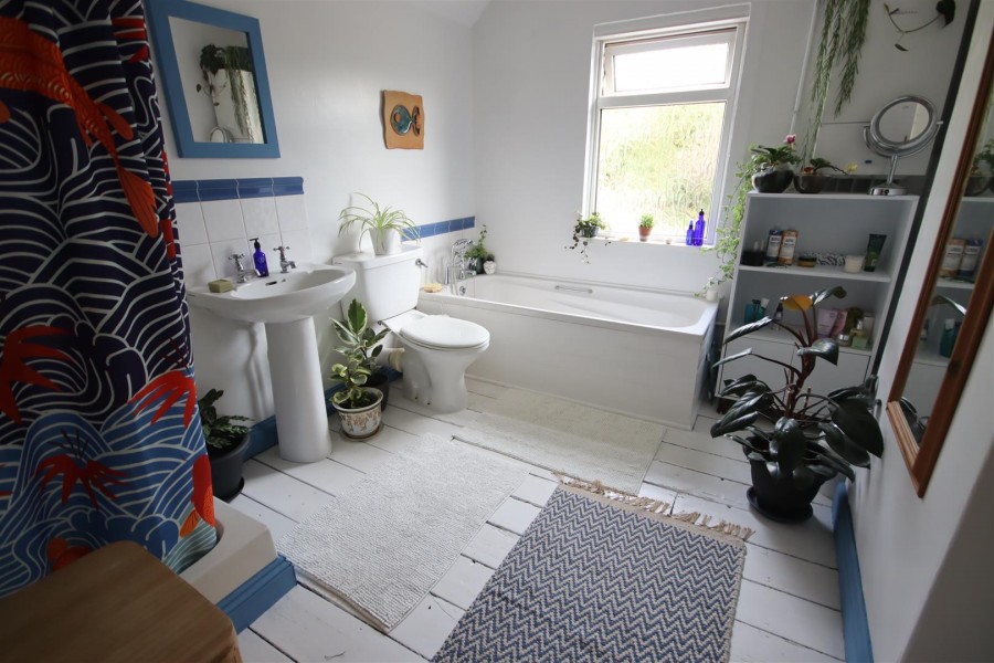 Images for Marshfield Road, Chippenham