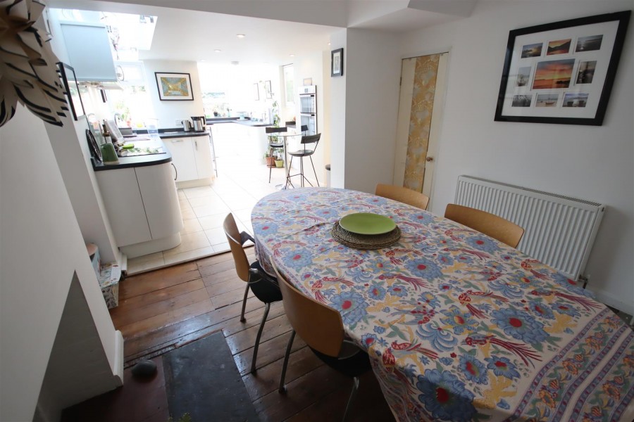 Images for Marshfield Road, Chippenham