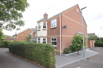 Acacia Close, Chippenham