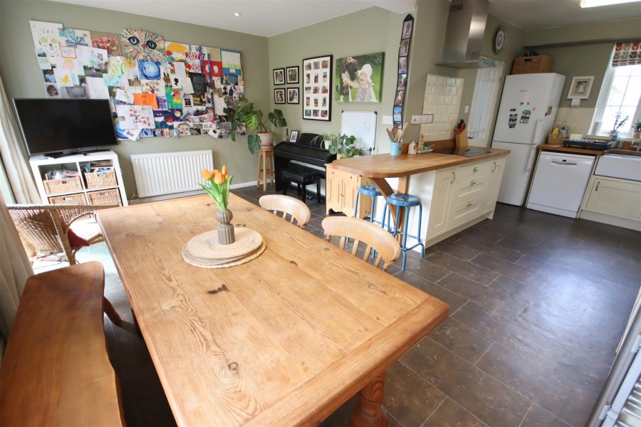 Images for Hillcrest, Colerne, Chippenham