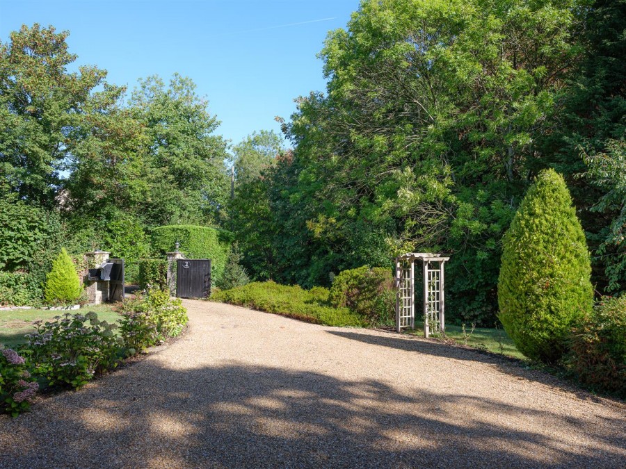 Images for Old Hardenhuish Lane, Chippenham
