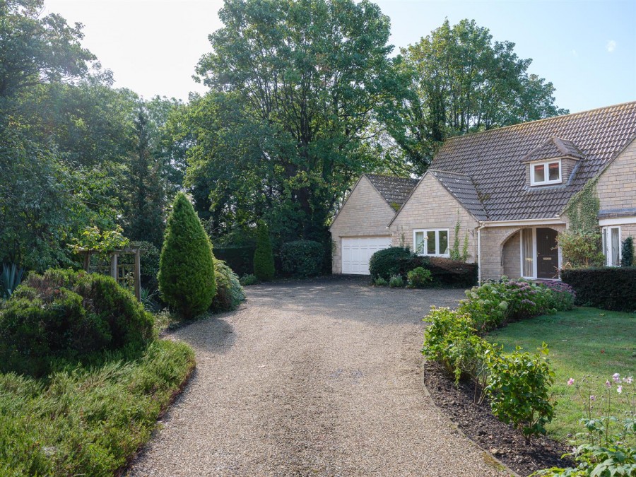 Images for Old Hardenhuish Lane, Chippenham
