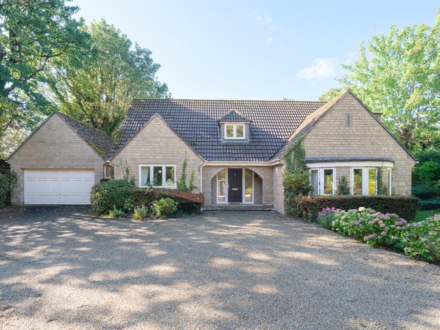 Images for Old Hardenhuish Lane, Chippenham