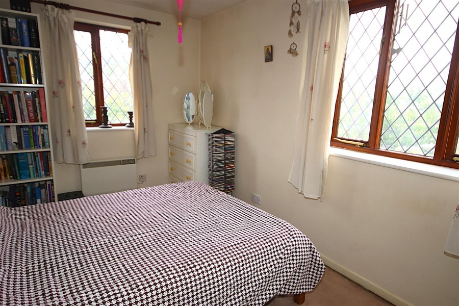 Images for Cheltenham Drive, Chippenham
