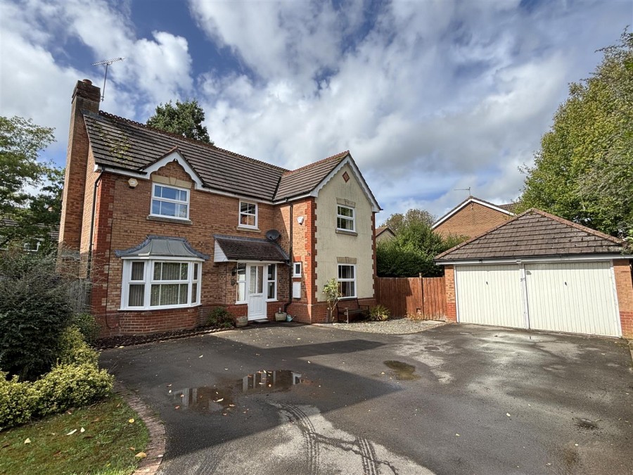 Images for Sandown Drive, Chippenham