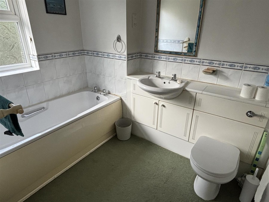 Images for Sandown Drive, Chippenham