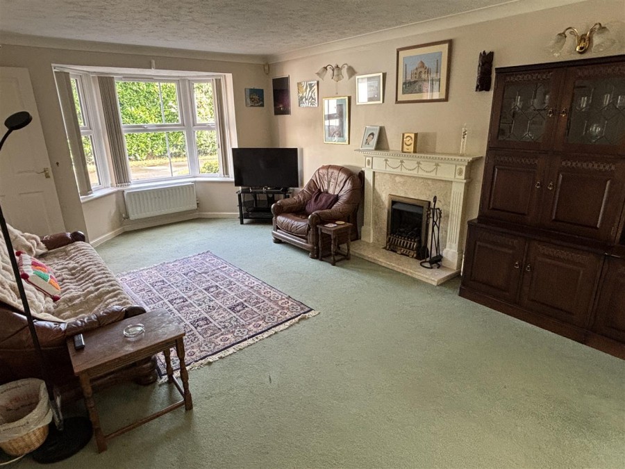 Images for Sandown Drive, Chippenham