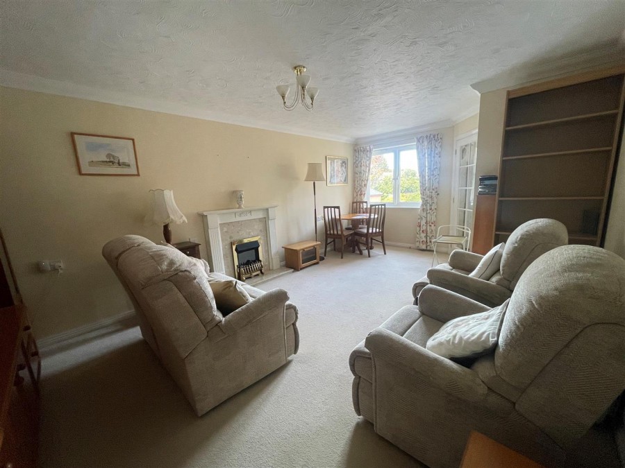 Images for Castle Lodge, Chippenham