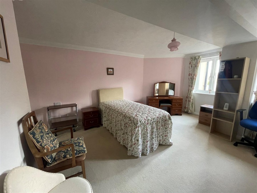 Images for Castle Lodge, Chippenham