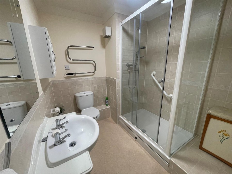 Images for Castle Lodge, Chippenham