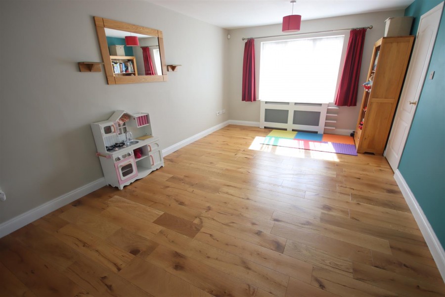 Images for Chamberlain Road, Chippenham