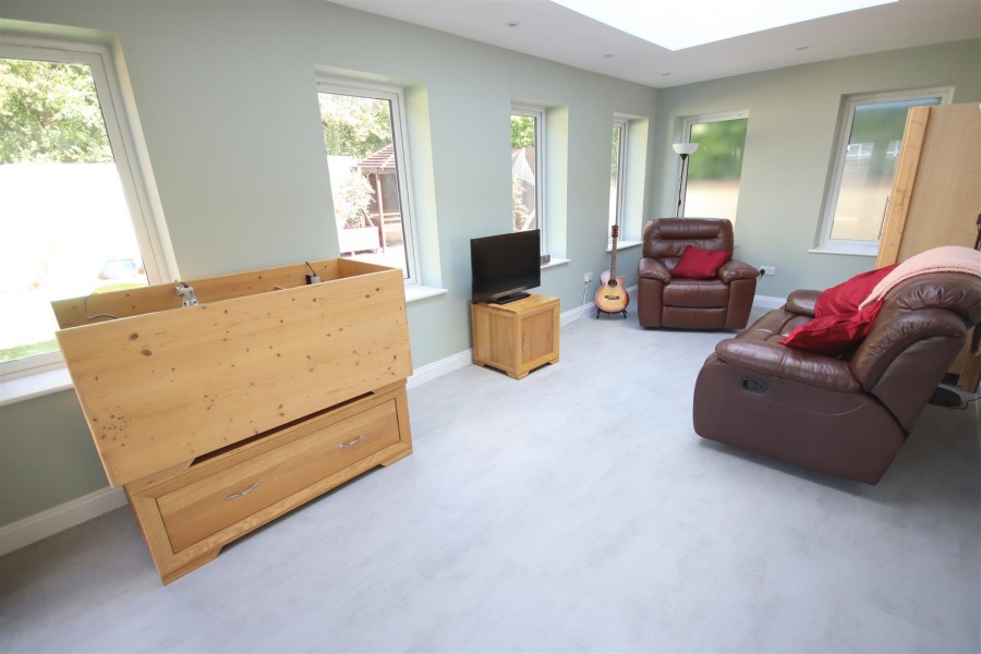 Images for Chamberlain Road, Chippenham