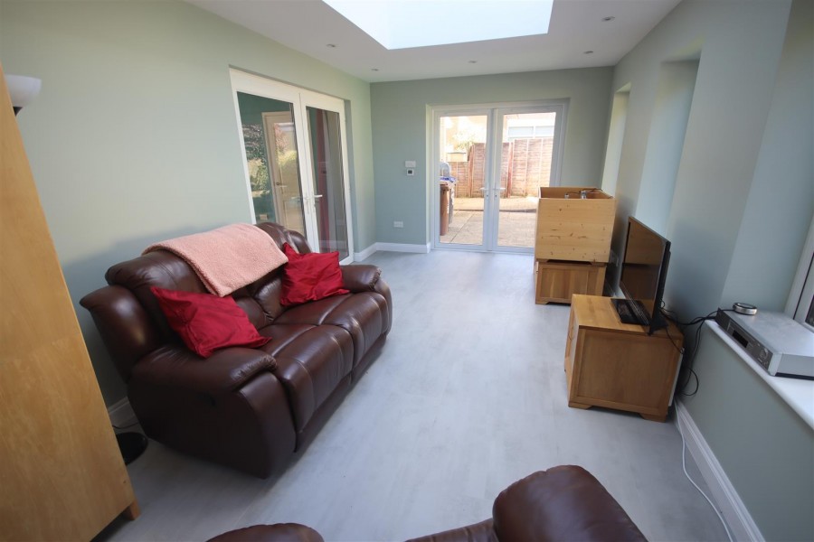 Images for Chamberlain Road, Chippenham