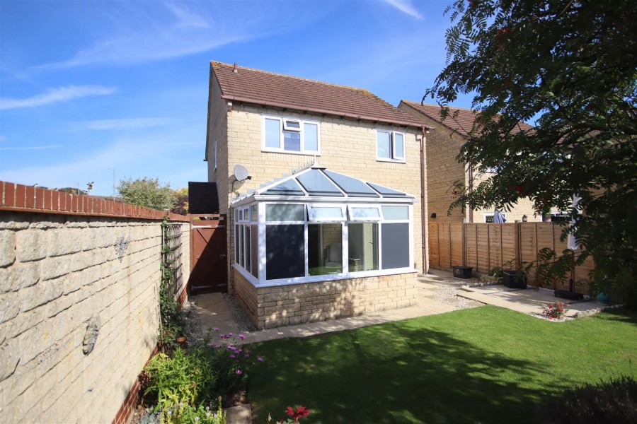 Images for Sandown Drive, Chippenham
