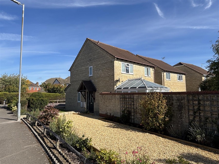 Images for Sandown Drive, Chippenham