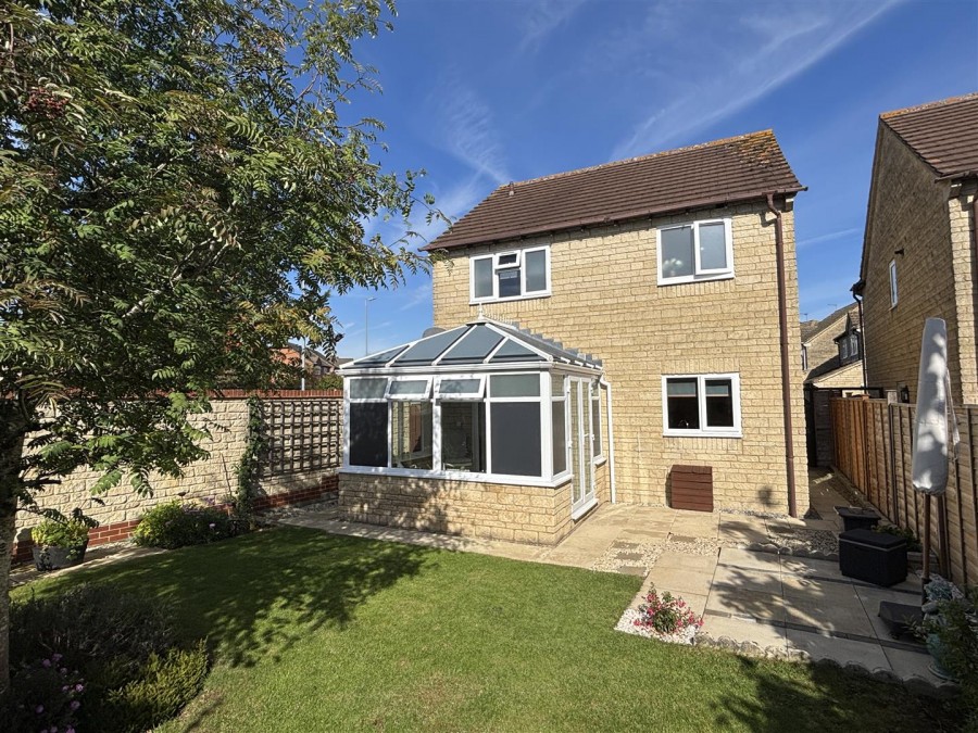 Images for Sandown Drive, Chippenham