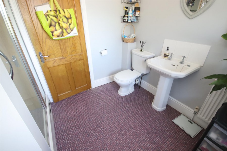 Images for Hardenhuish Avenue, Chippenham