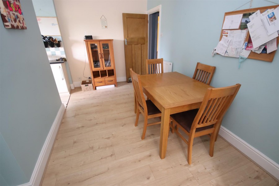 Images for Hardenhuish Avenue, Chippenham