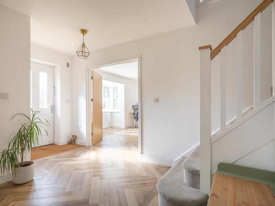 Images for Studley Gardens, Studley, Calne