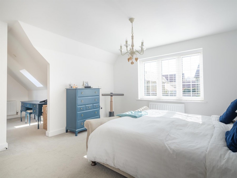 Images for Studley Gardens, Studley, Calne