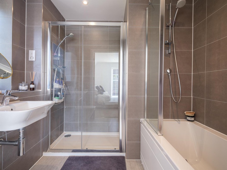 Images for Studley Gardens, Studley, Calne