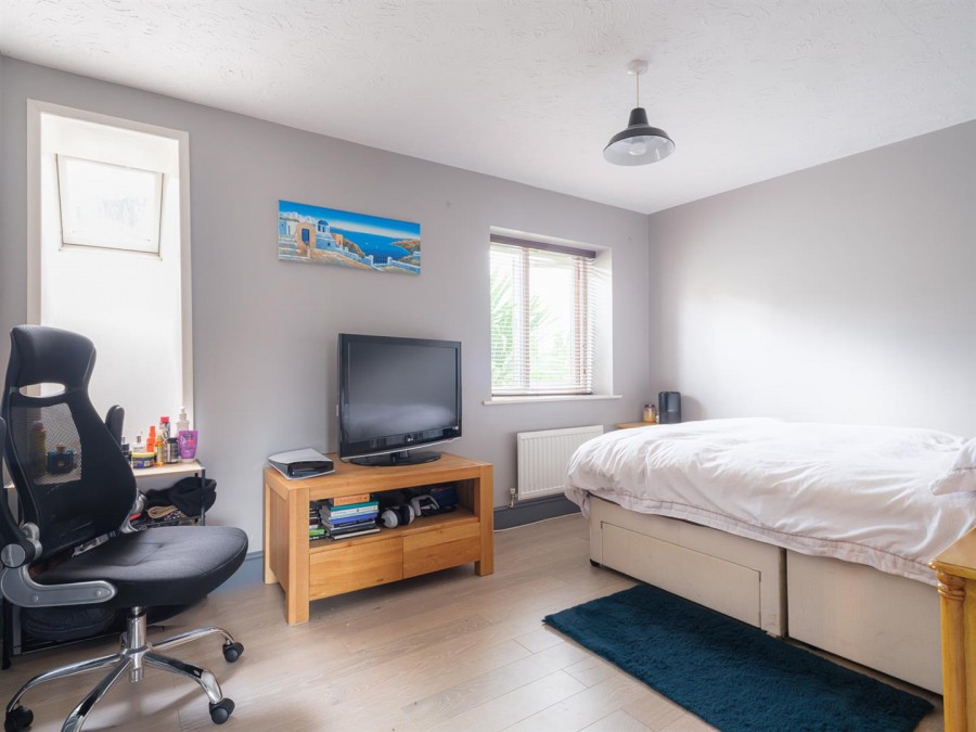 Images for Chevral Close, Chippenham