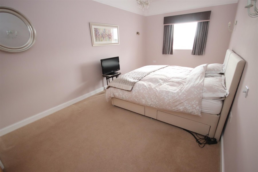 Images for Westmead Lane, Chippenham