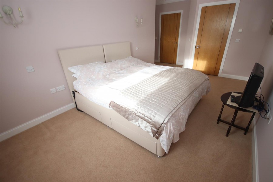 Images for Westmead Lane, Chippenham