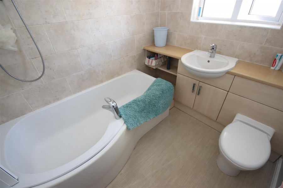 Images for Hardenhuish Avenue, Chippenham