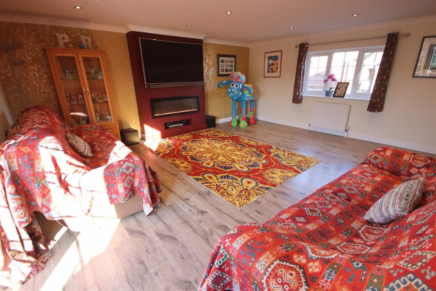 Images for The Banks, Lyneham, Chippenham