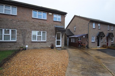 Holland Close, Chippenham
